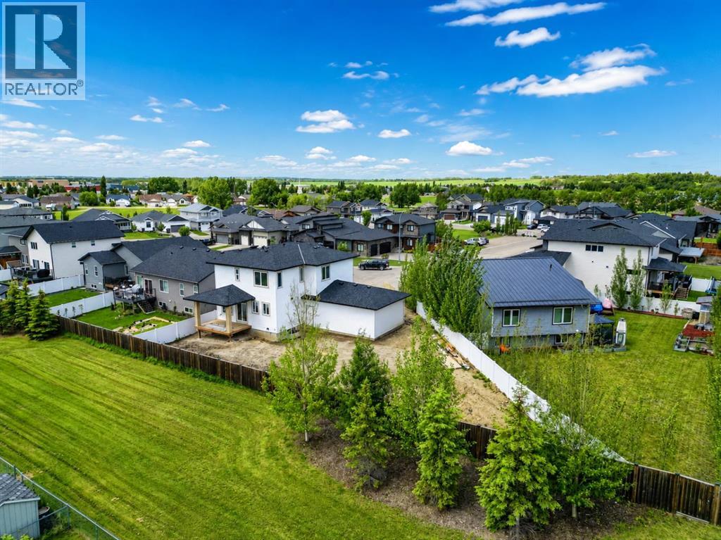 14 Napoleon Meadows Way, Innisfail, Alberta  T4G 0N6 - Photo 2 - A2322497