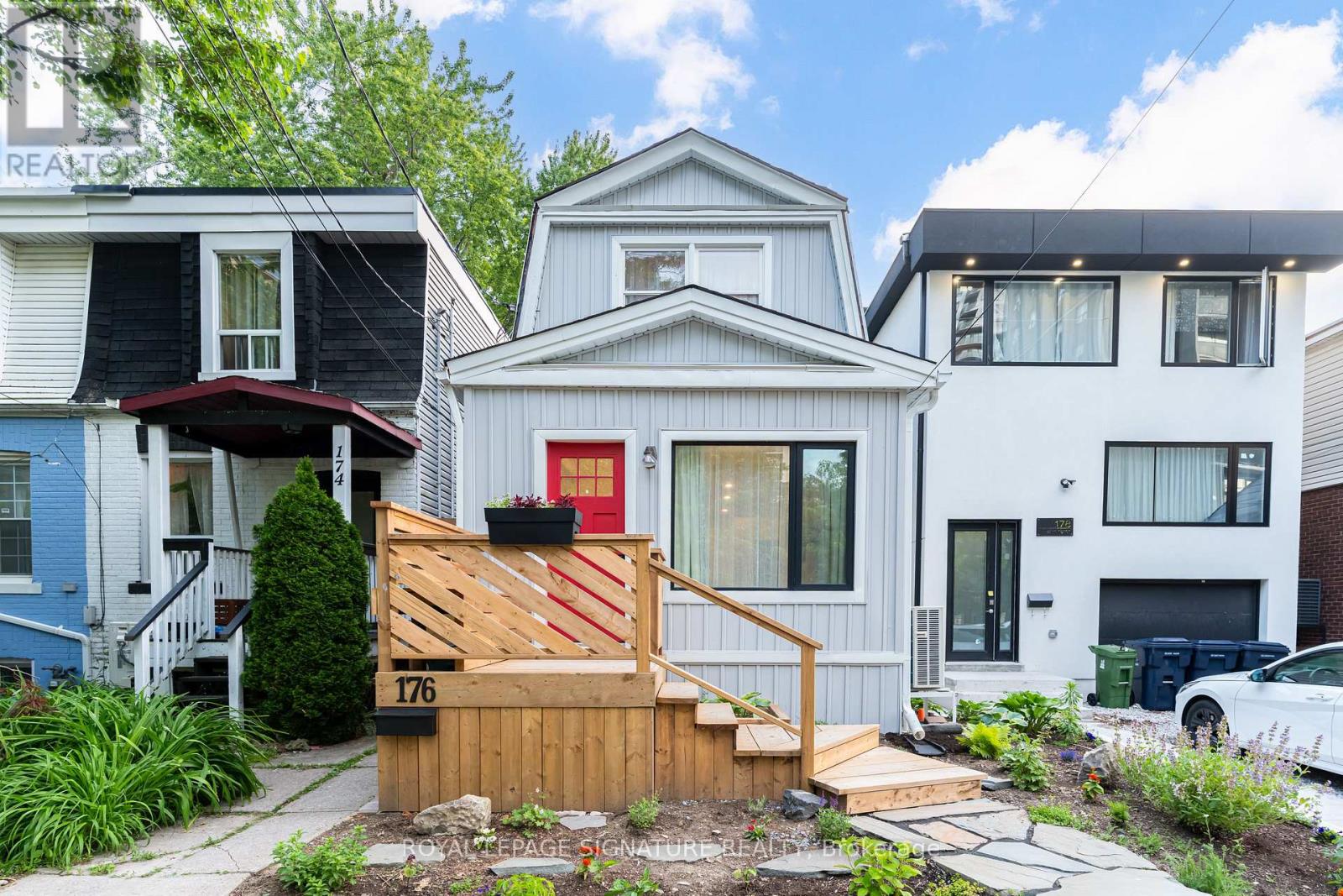 176 Barrington Avenue, Toronto, Ontario M4C 4Z2 - Photo 2 - E13459780