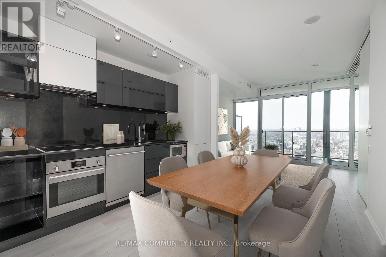 2603 - 125 PETER STREET, Toronto, Ontario