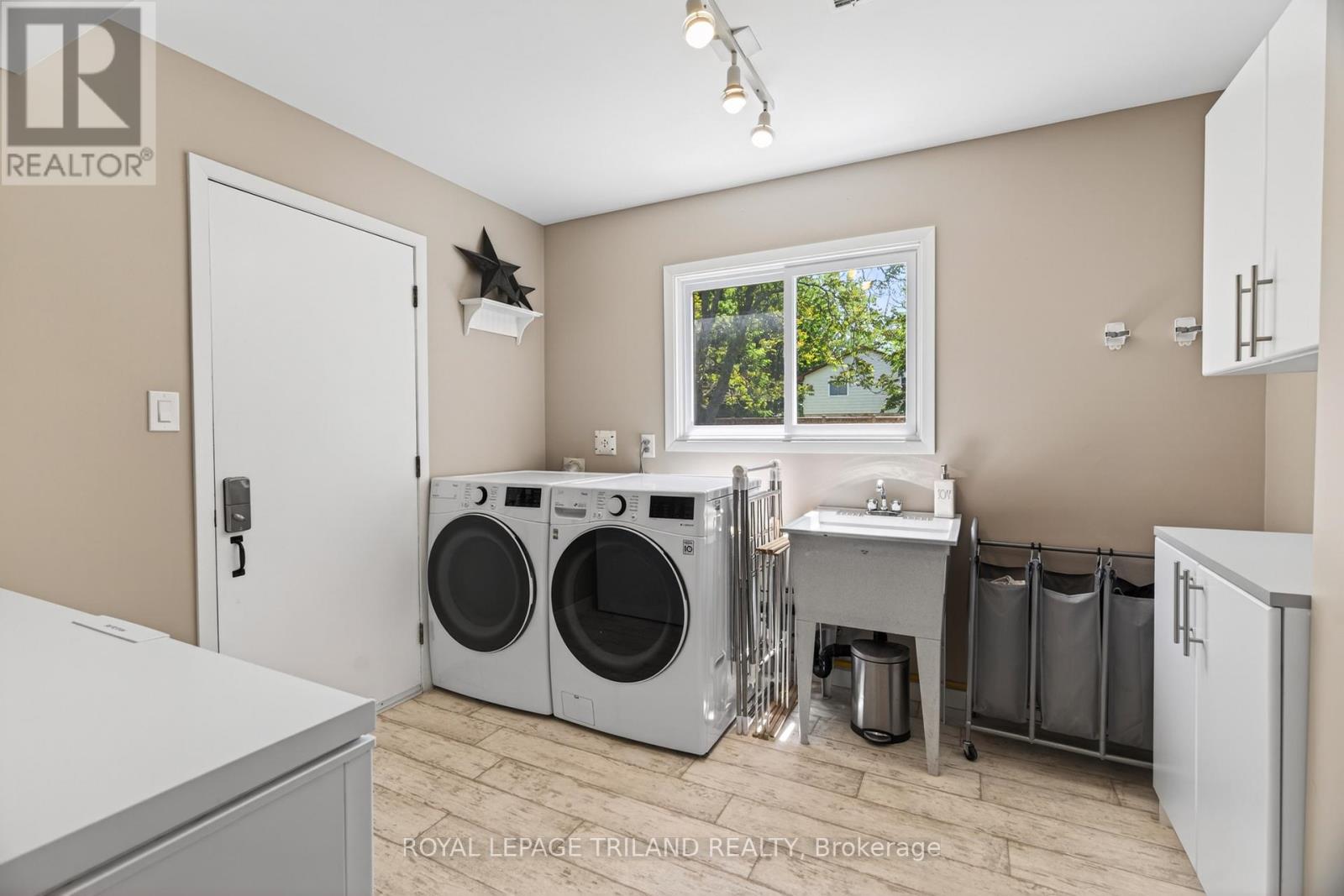 496 Thames Street, Plympton-Wyoming, Ontario  N0N 1T0 - Photo 12 - X13414132