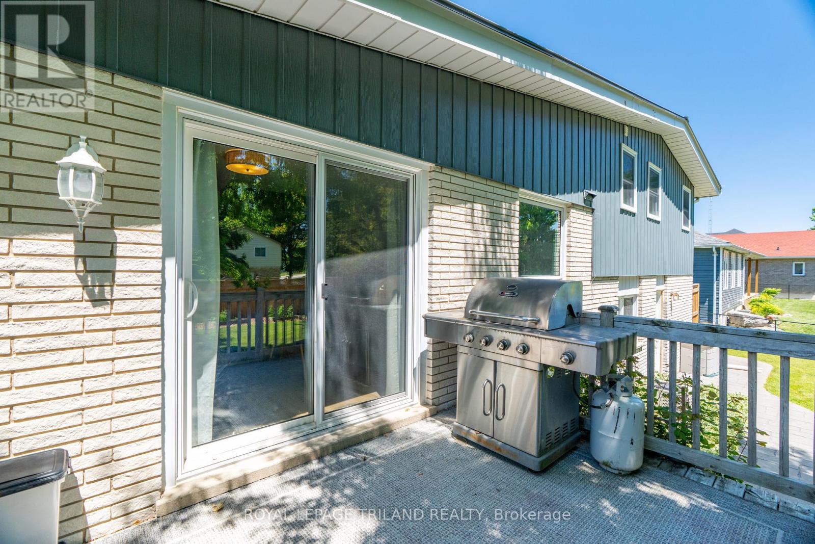 496 Thames Street, Plympton-Wyoming, Ontario  N0N 1T0 - Photo 43 - X13414132