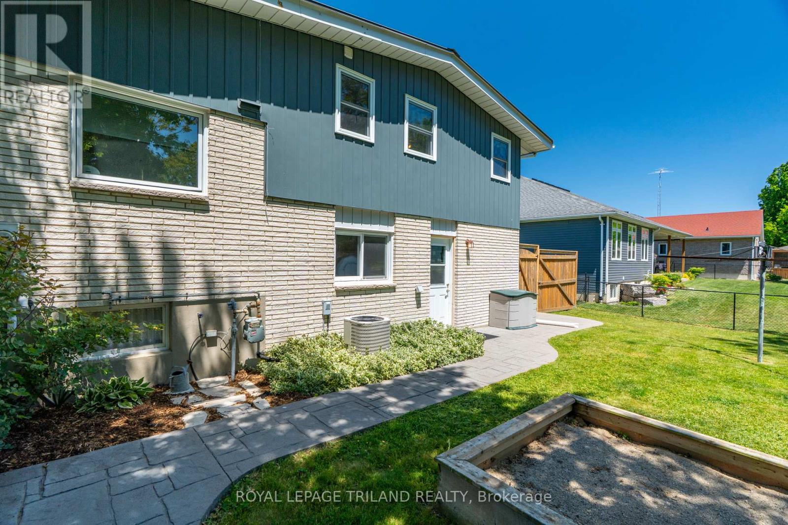 496 Thames Street, Plympton-Wyoming, Ontario  N0N 1T0 - Photo 46 - X13414132