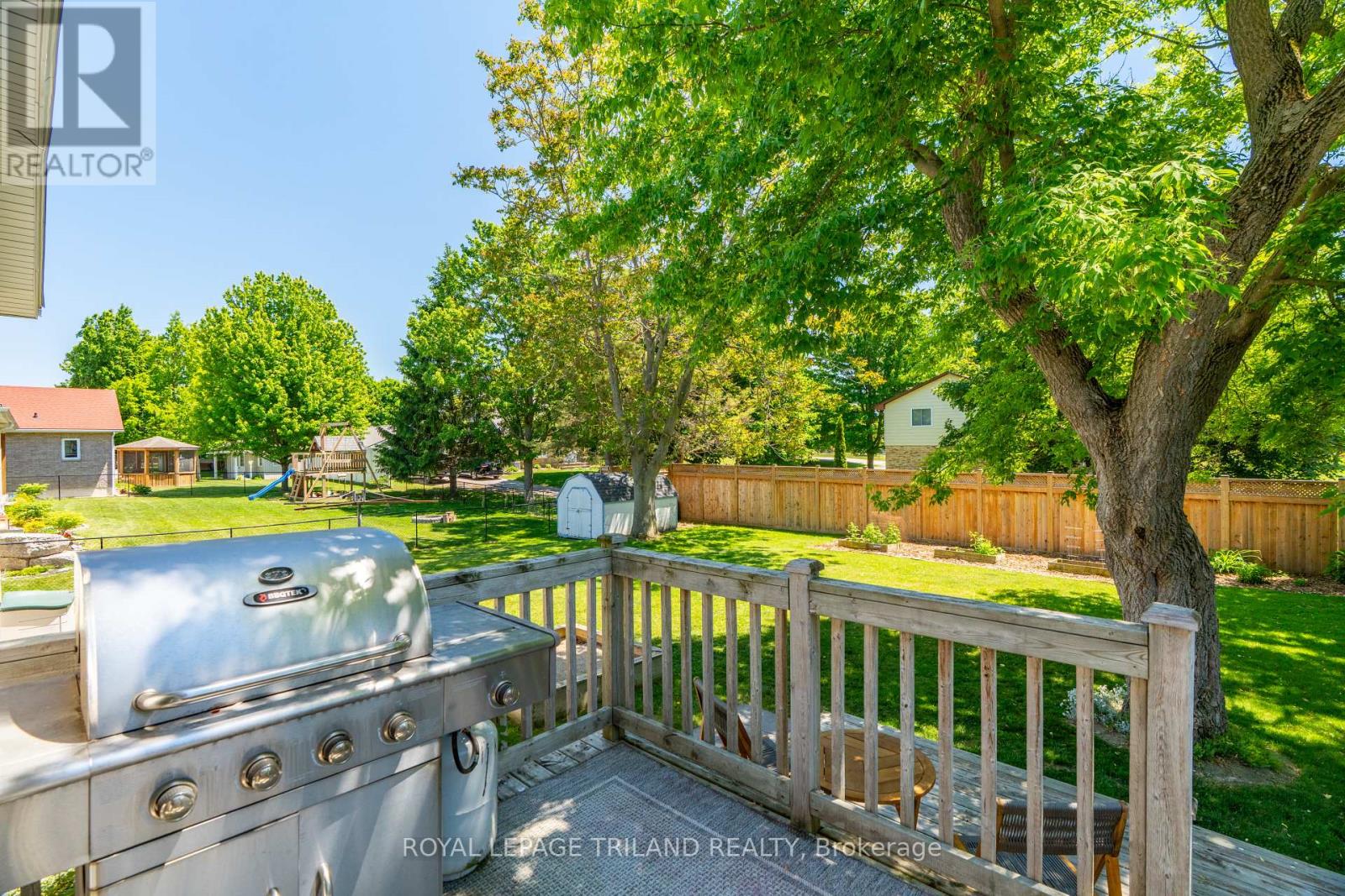 496 Thames Street, Plympton-Wyoming, Ontario  N0N 1T0 - Photo 44 - X13414132