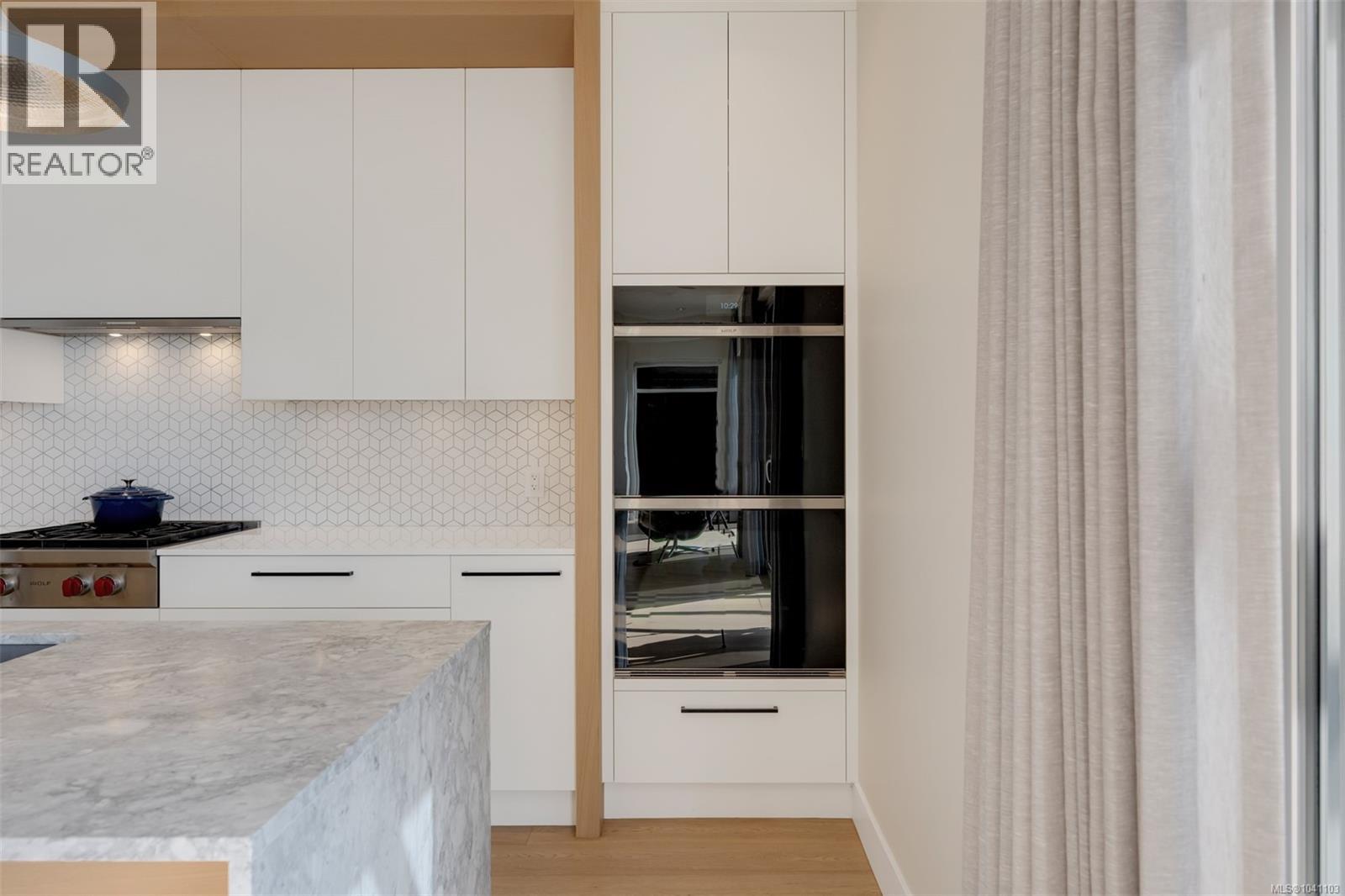 5097 Cordova Bay Rd, Saanich, British Columbia  V8Y 2K1 - Photo 17 - 1041103