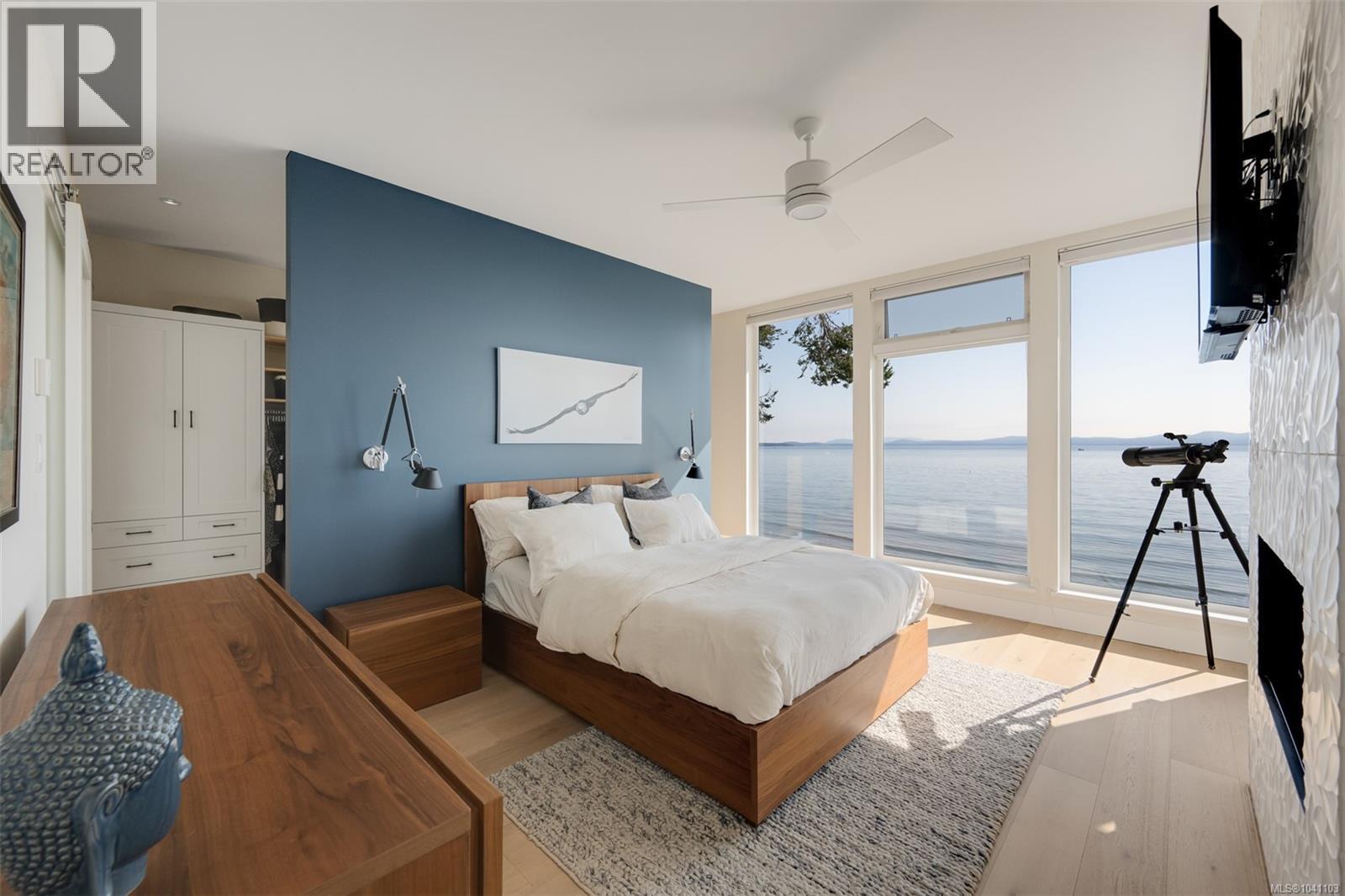 5097 Cordova Bay Rd, Saanich, British Columbia  V8Y 2K1 - Photo 31 - 1041103