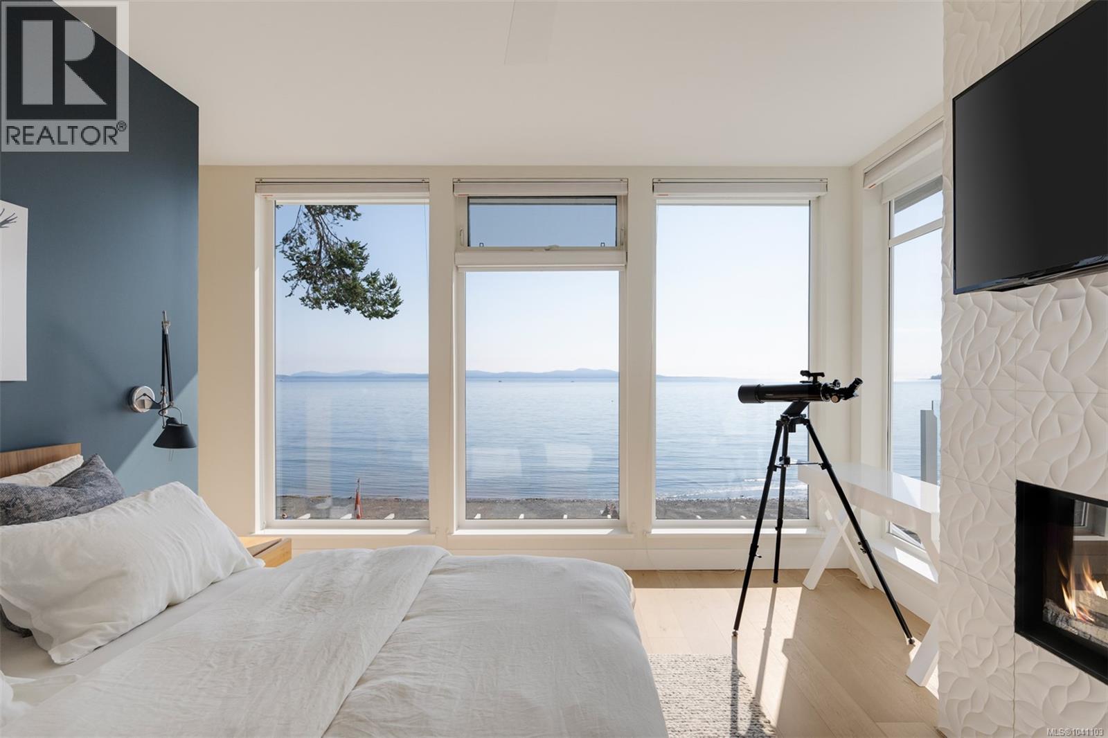 5097 Cordova Bay Rd, Saanich, British Columbia  V8Y 2K1 - Photo 34 - 1041103