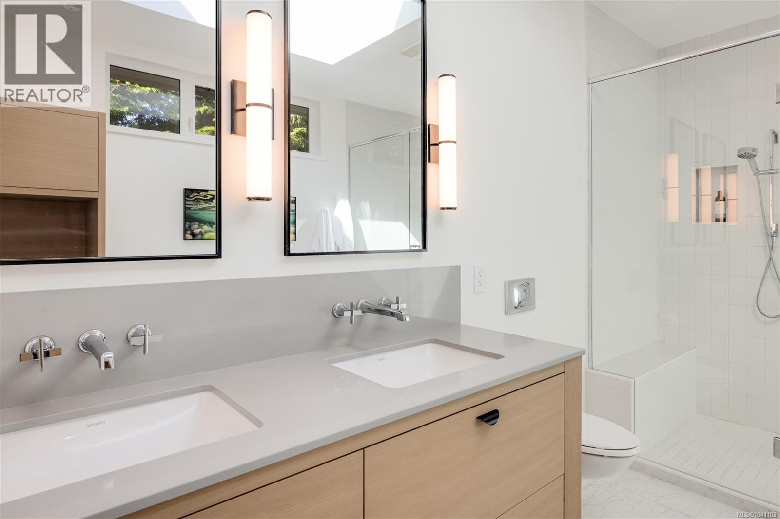 5097 Cordova Bay Rd, Saanich, British Columbia  V8Y 2K1 - Photo 36 - 1041103