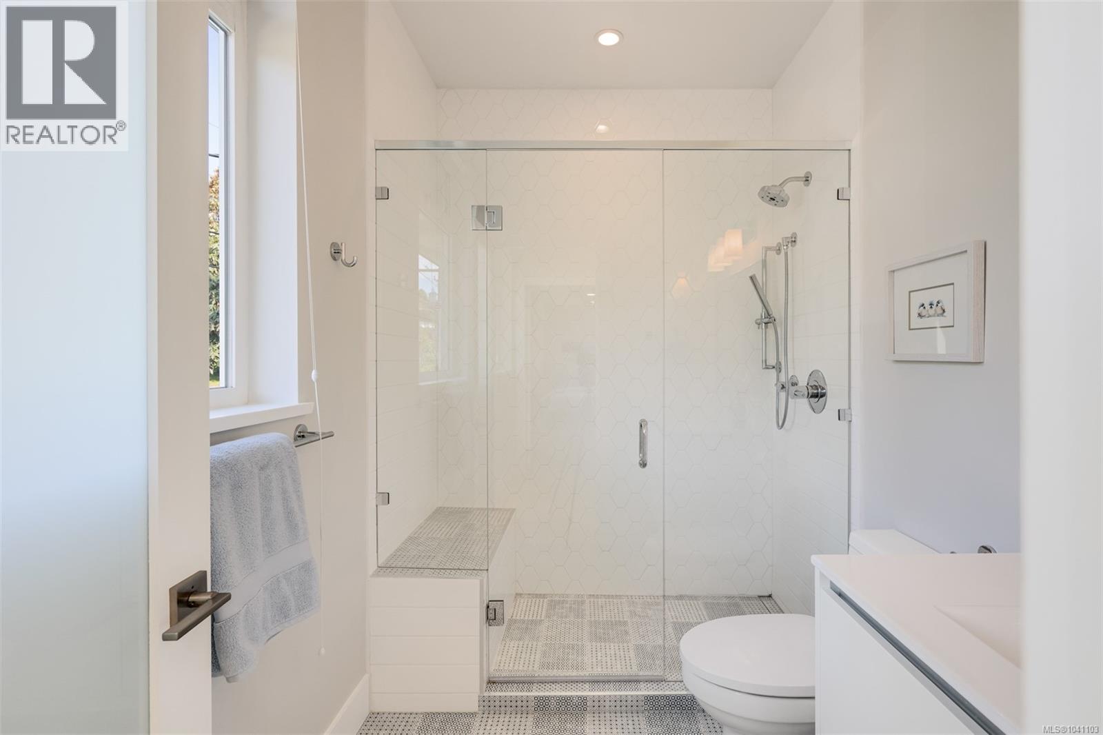 5097 Cordova Bay Rd, Saanich, British Columbia  V8Y 2K1 - Photo 49 - 1041103
