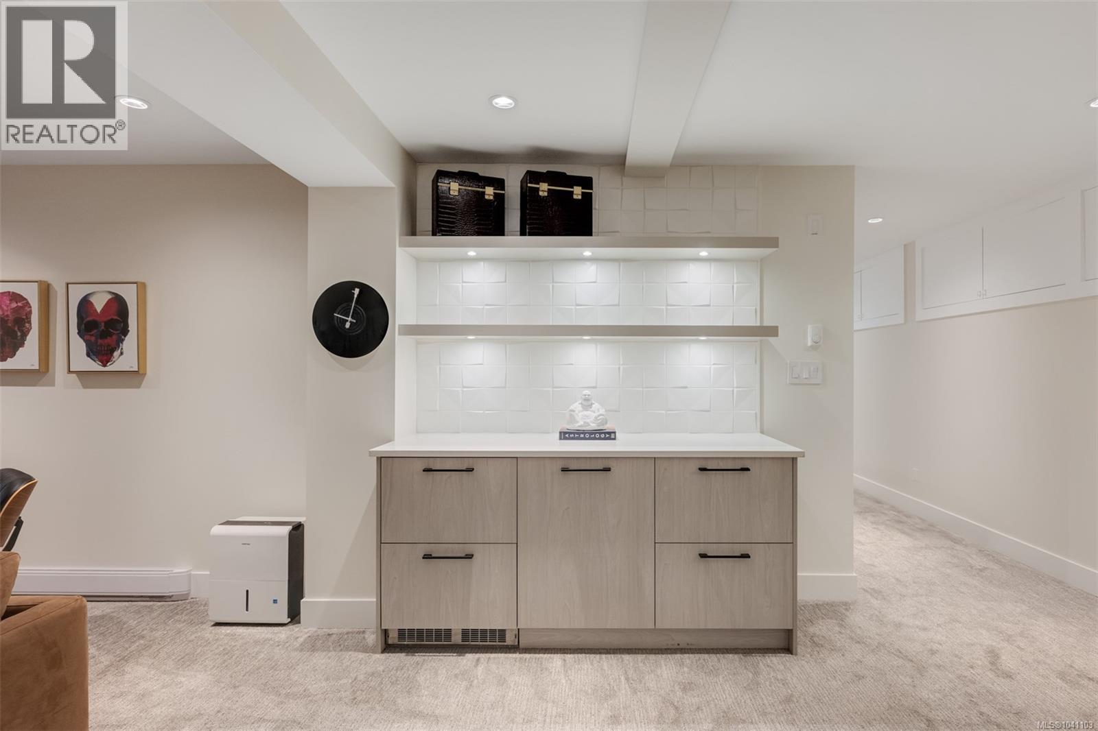 5097 Cordova Bay Rd, Saanich, British Columbia  V8Y 2K1 - Photo 58 - 1041103