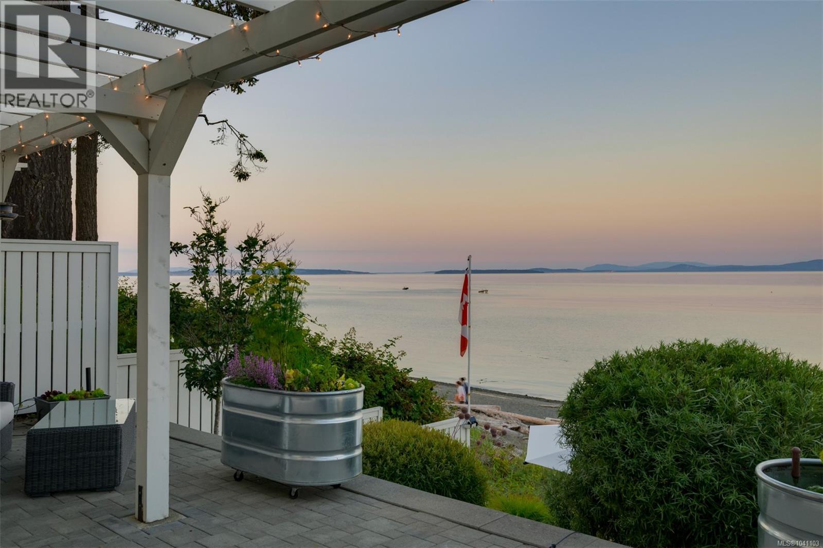 5097 Cordova Bay Rd, Saanich, British Columbia  V8Y 2K1 - Photo 64 - 1041103