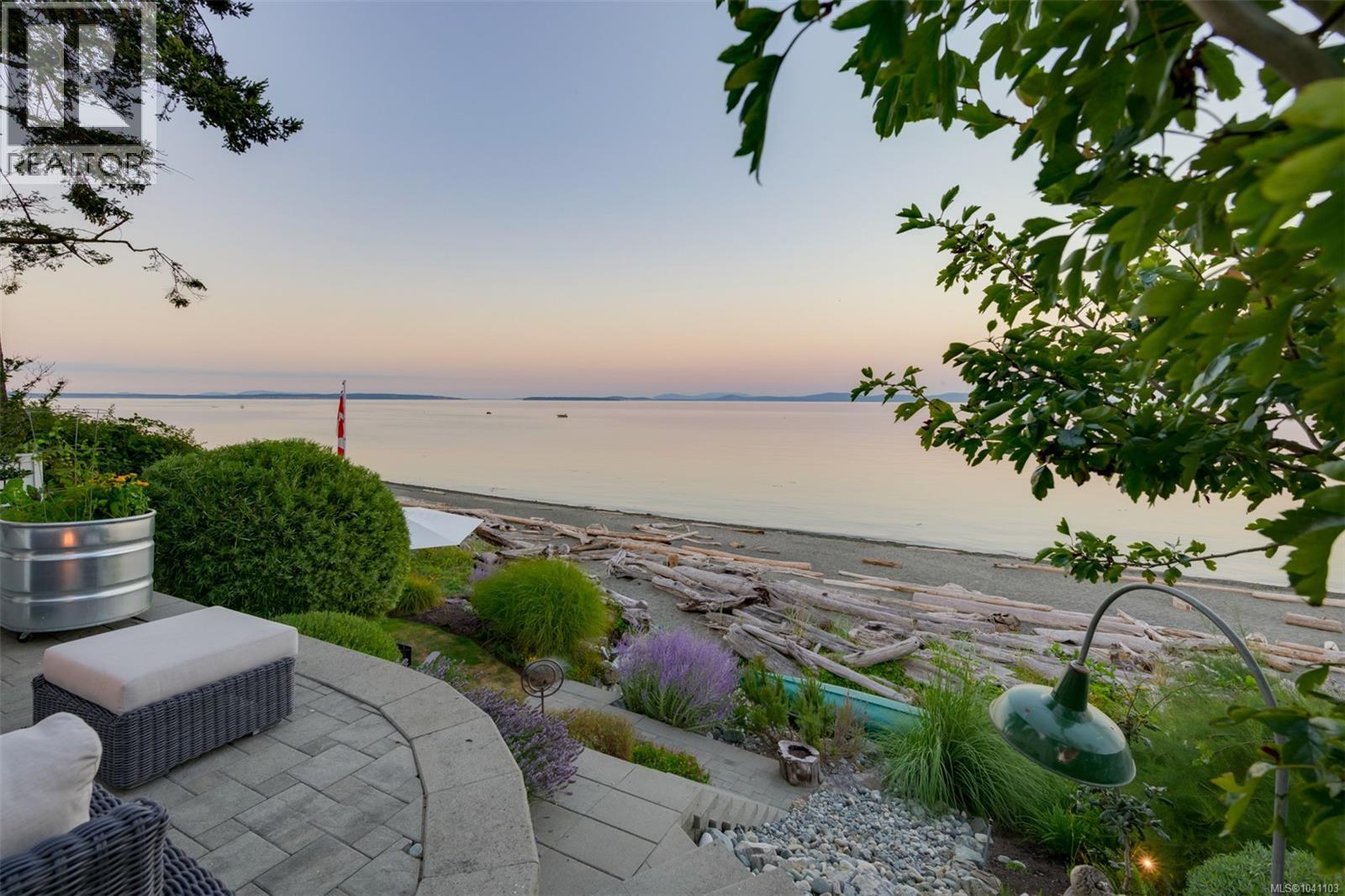 5097 Cordova Bay Rd, Saanich, British Columbia  V8Y 2K1 - Photo 69 - 1041103