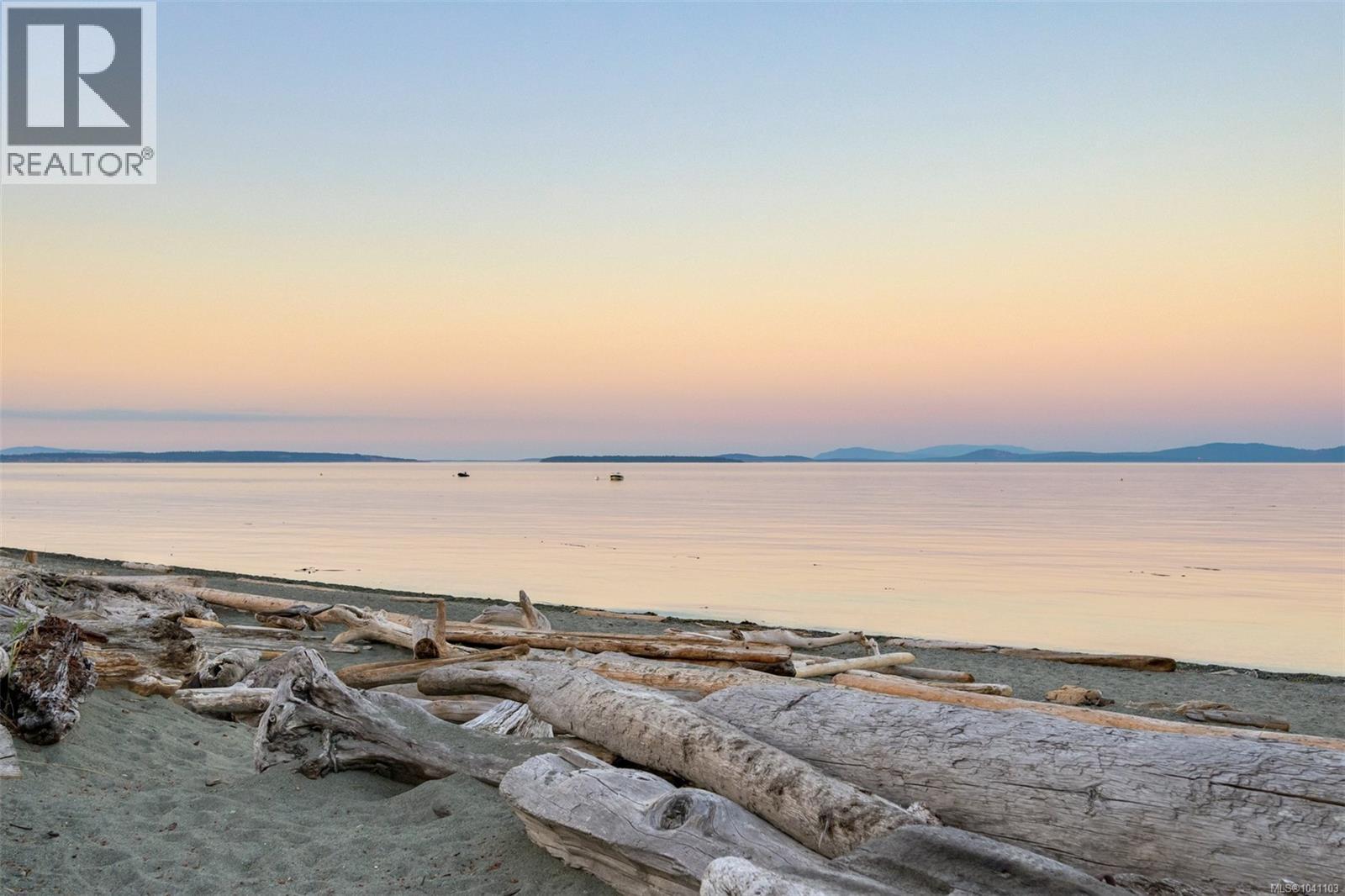5097 Cordova Bay Rd, Saanich, British Columbia  V8Y 2K1 - Photo 71 - 1041103
