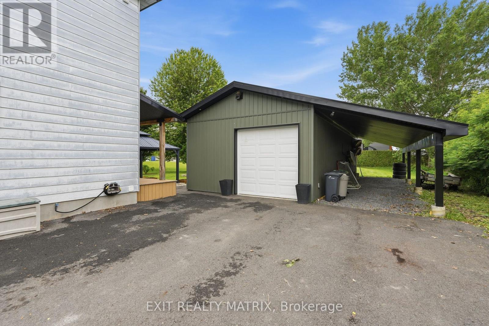 1320 St Joseph Road, Russell, Ontario  K0A 1W0 - Photo 2 - X13467600