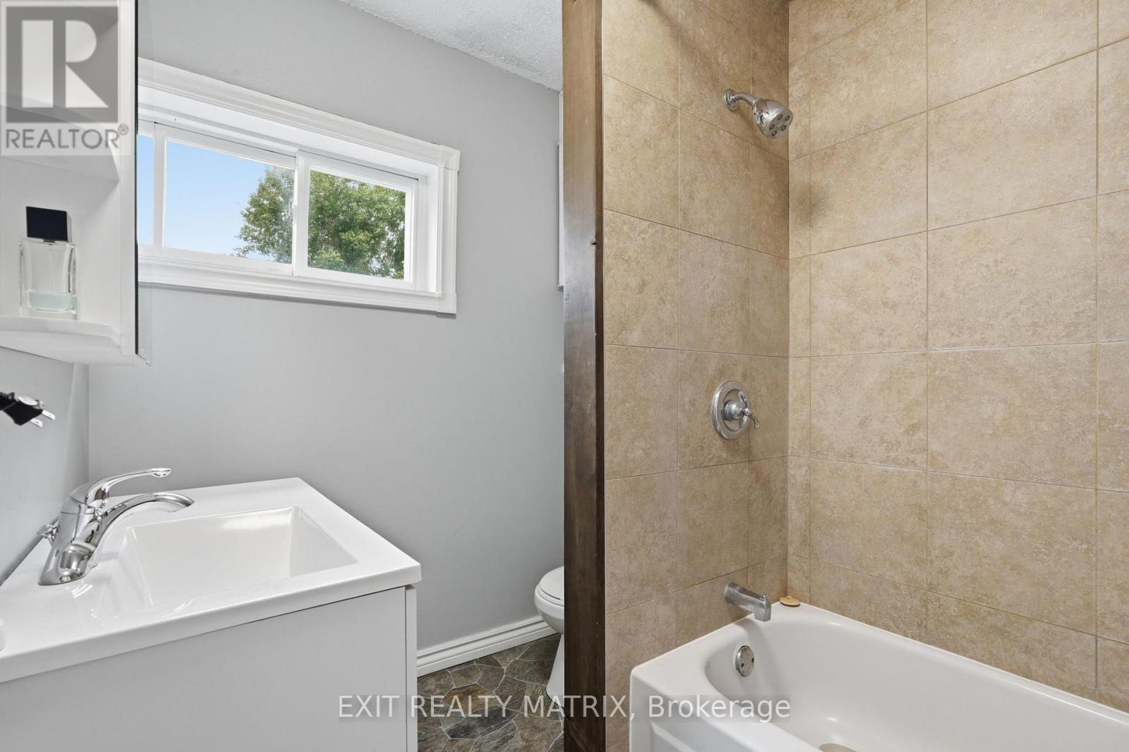 1320 St Joseph Road, Russell, Ontario  K0A 1W0 - Photo 23 - X13467600