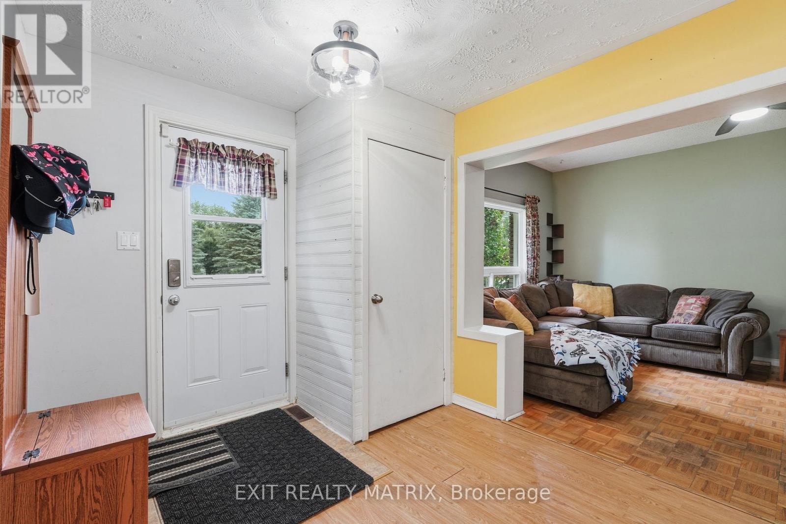 1320 St Joseph Road, Russell, Ontario  K0A 1W0 - Photo 4 - X13467600