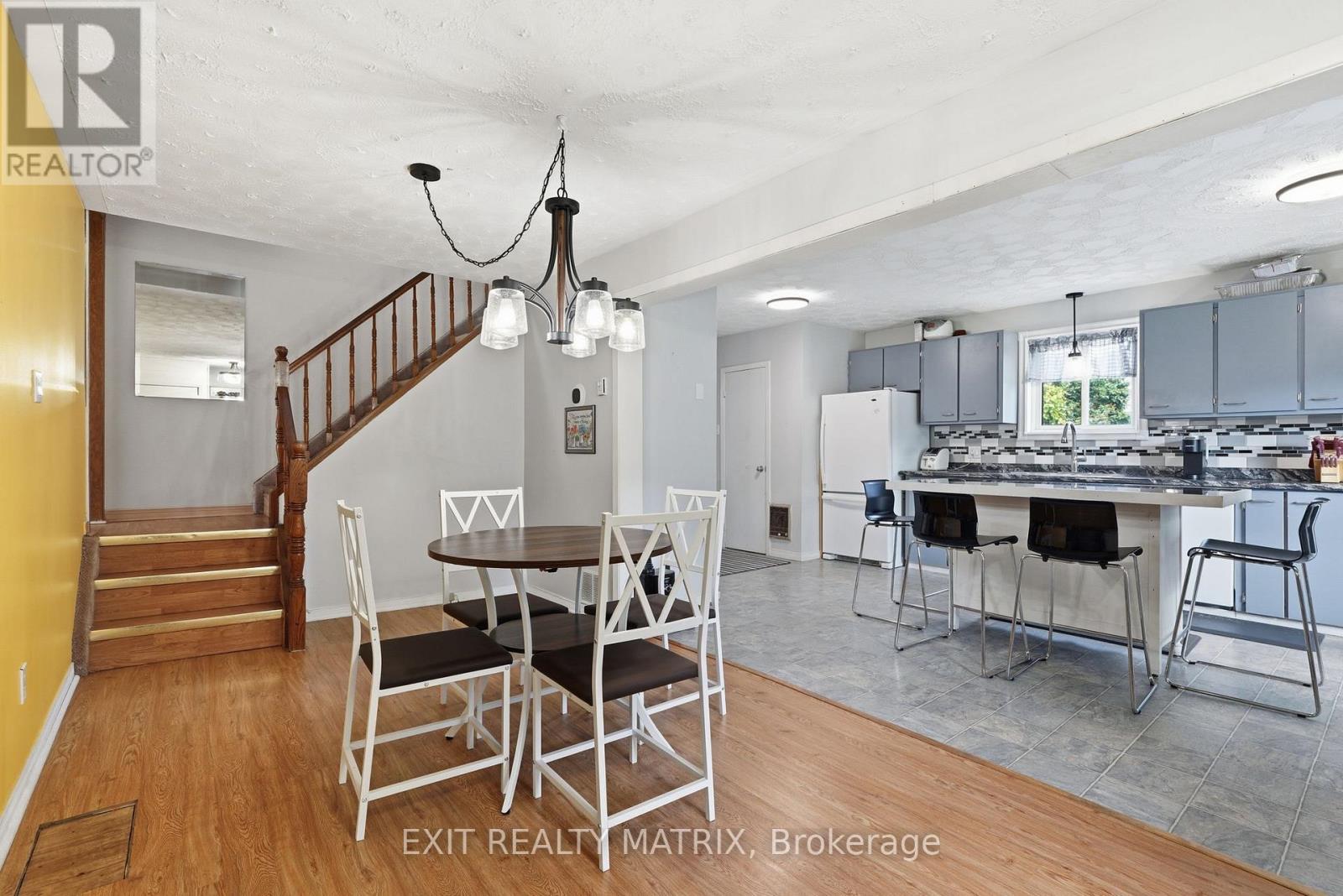 1320 St Joseph Road, Russell, Ontario  K0A 1W0 - Photo 8 - X13467600