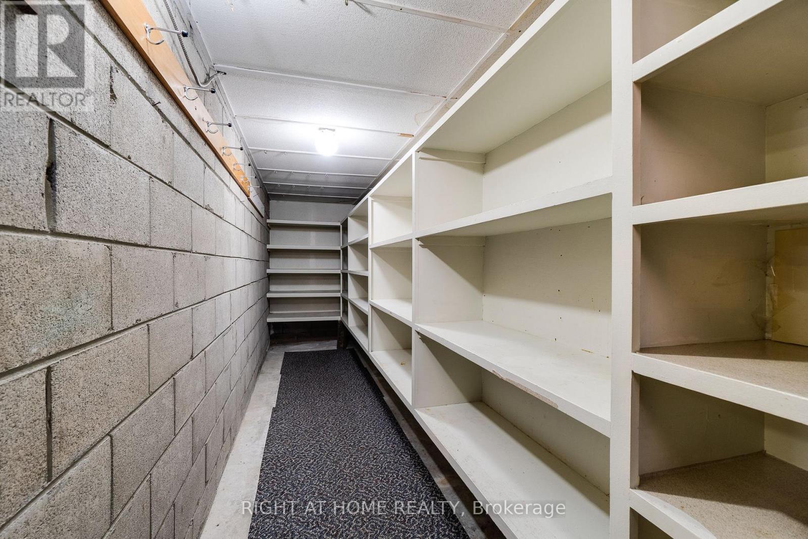 1197 Shamir Crescent, Mississauga, Ontario  L5C 1L2 - Photo 24 - W13478336