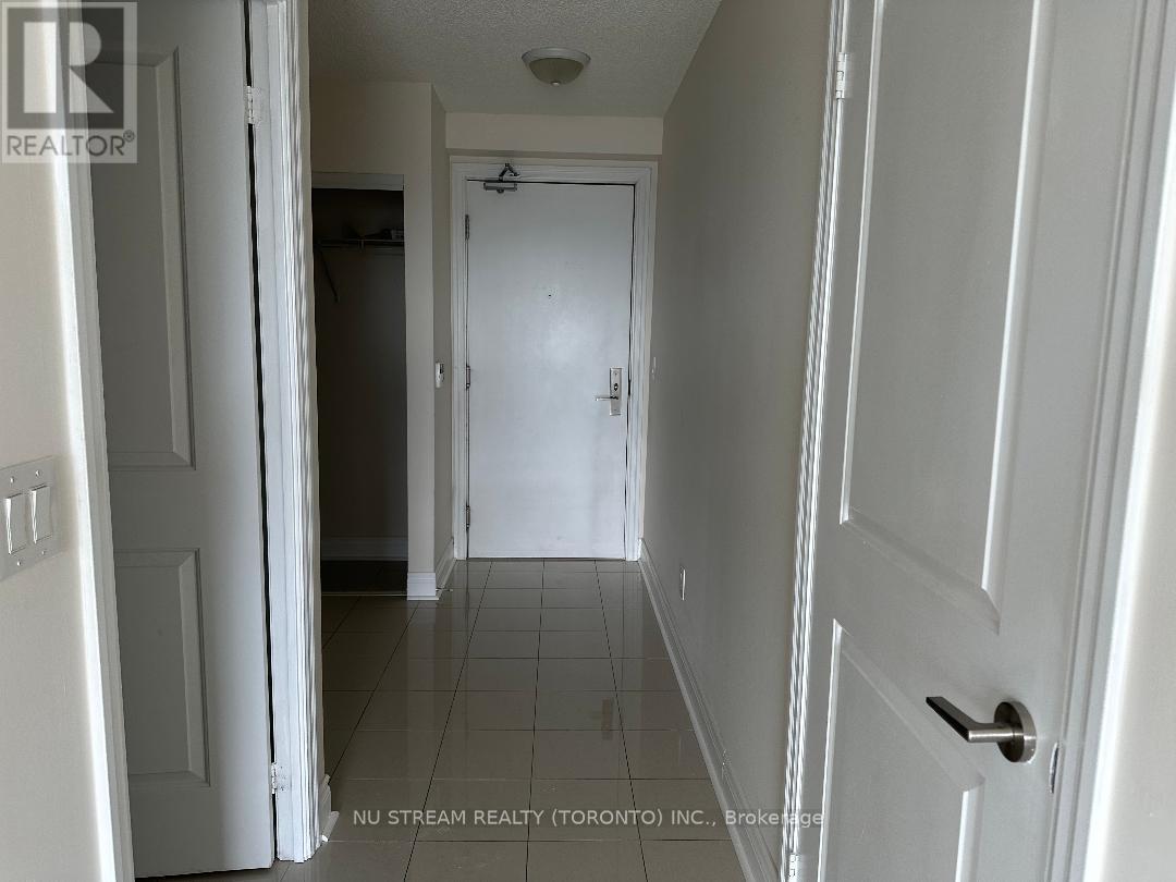2802 - 275 YORKLAND ROAD, Toronto, Ontario
