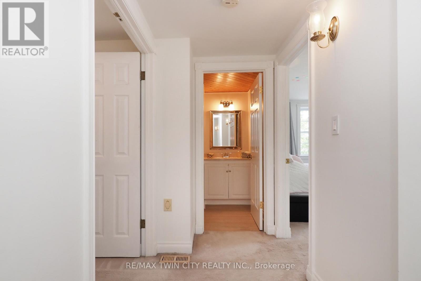 103 Belleview Avenue, Waterloo, Ontario  N2B 1G6 - Photo 24 - X13478416