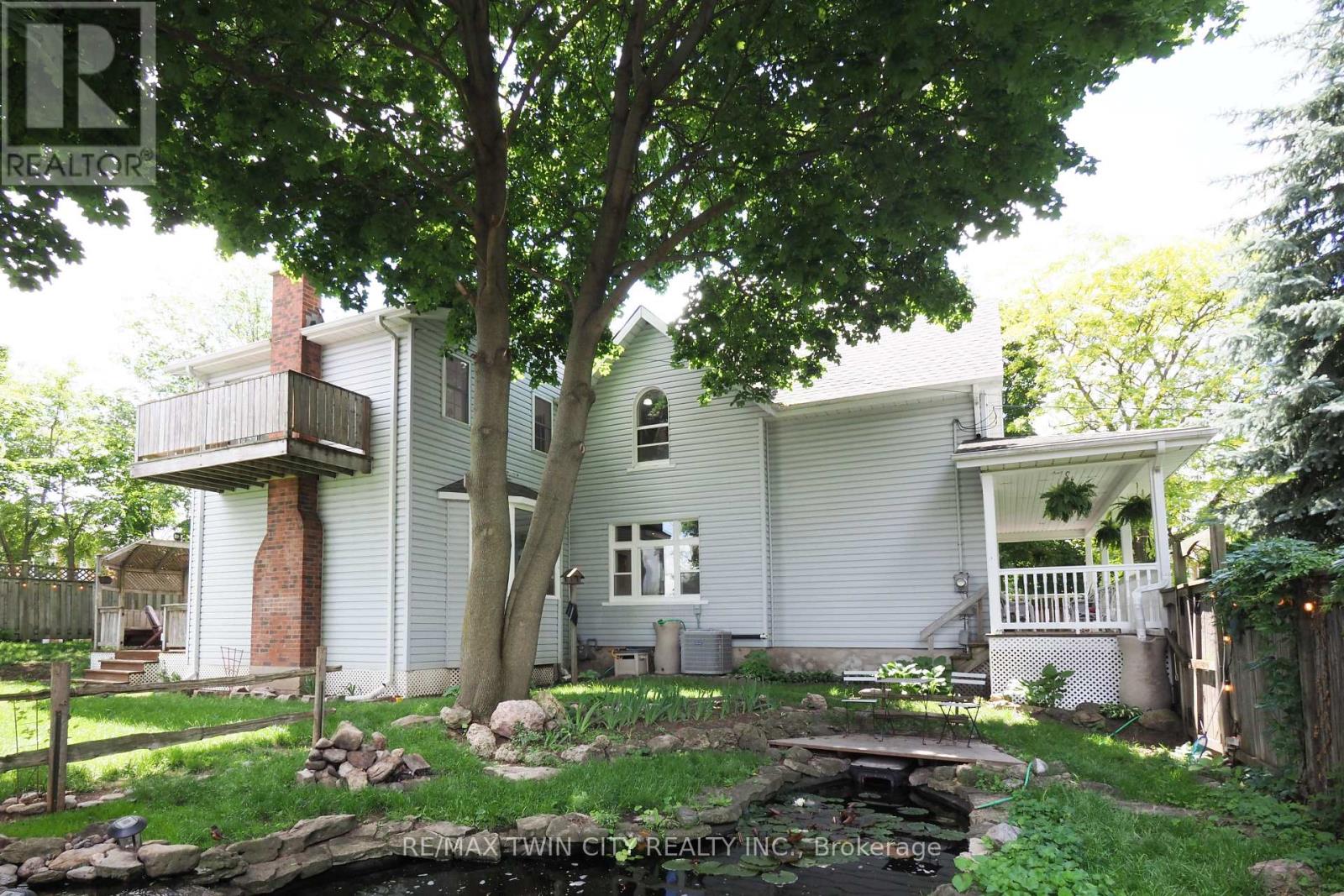 103 Belleview Avenue, Waterloo, Ontario  N2B 1G6 - Photo 40 - X13478416