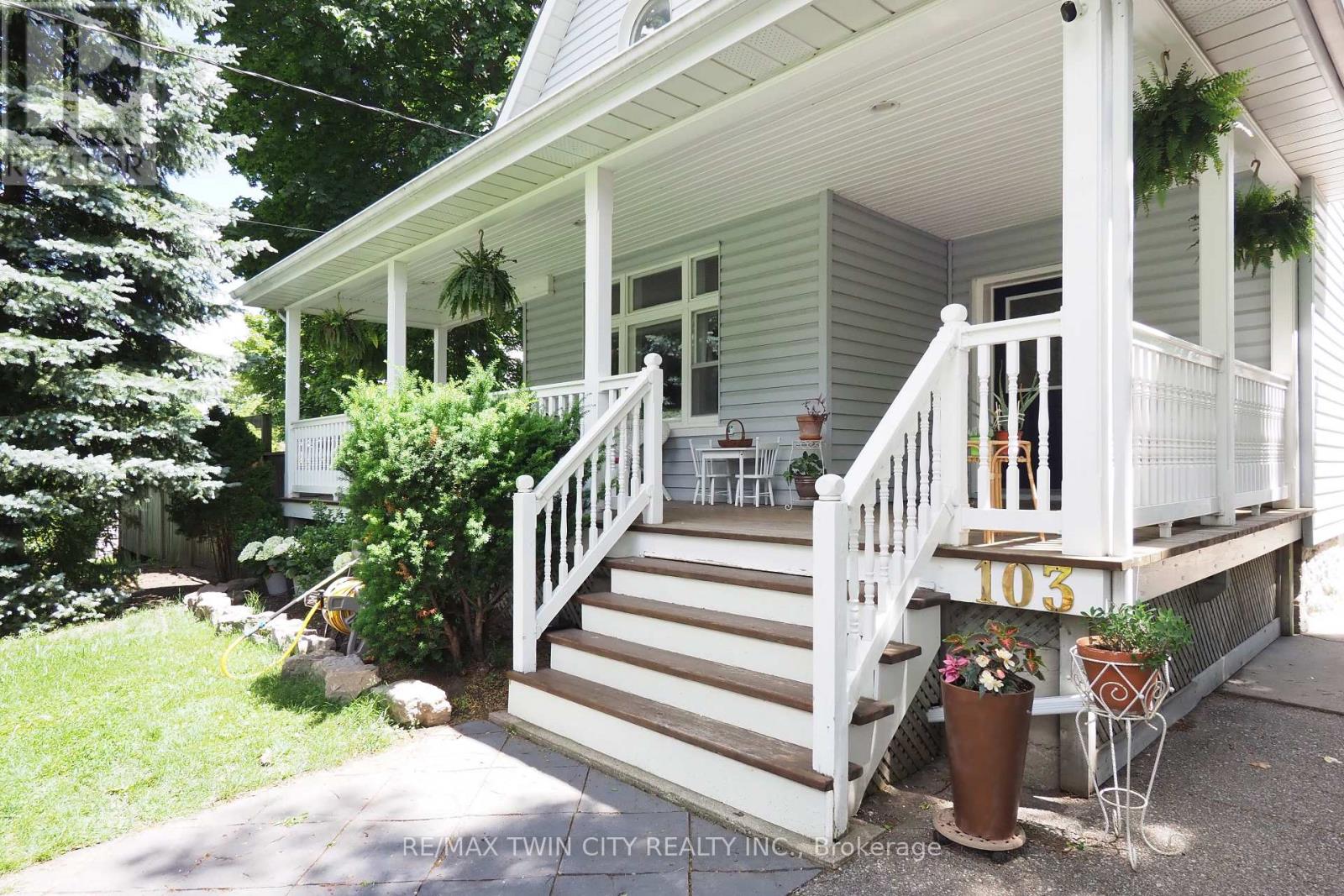 103 Belleview Avenue, Waterloo, Ontario  N2B 1G6 - Photo 7 - X13478416