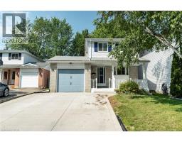 125 CORNERBROOK Crescent Unit# A, Waterloo, Ontario