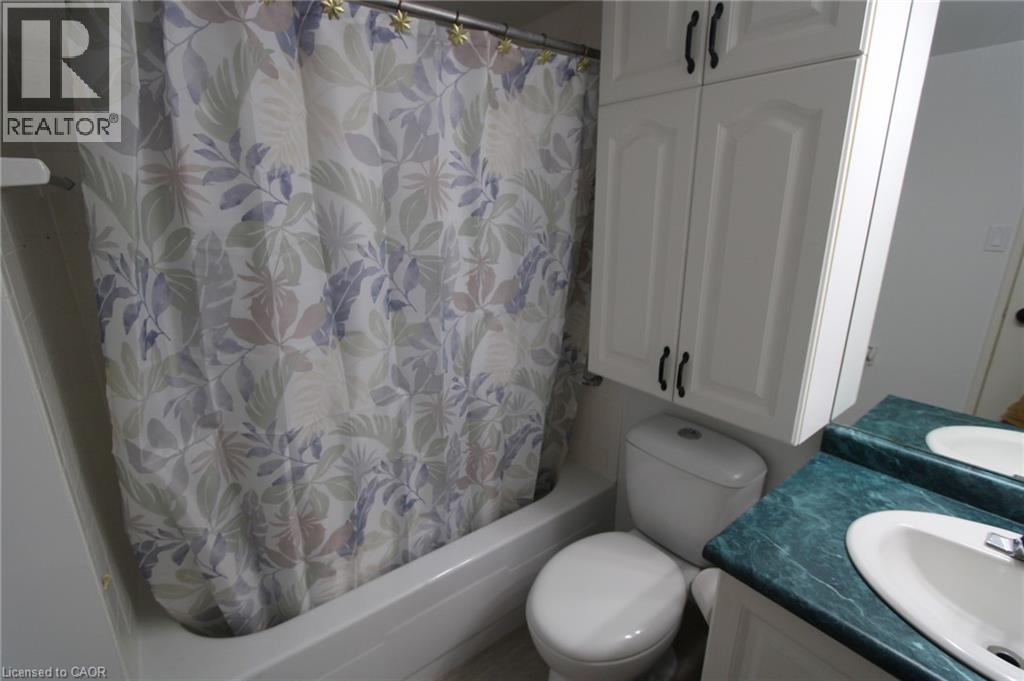 225 Harvard Place Unit# 811, Waterloo, Ontario  N2J 4H4 - Photo 10 - 40840854