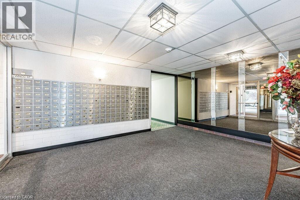 225 Harvard Place Unit# 811, Waterloo, Ontario  N2J 4H4 - Photo 18 - 40840854
