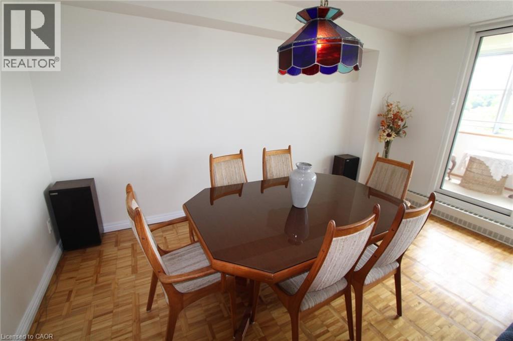 225 Harvard Place Unit# 811, Waterloo, Ontario  N2J 4H4 - Photo 8 - 40840854