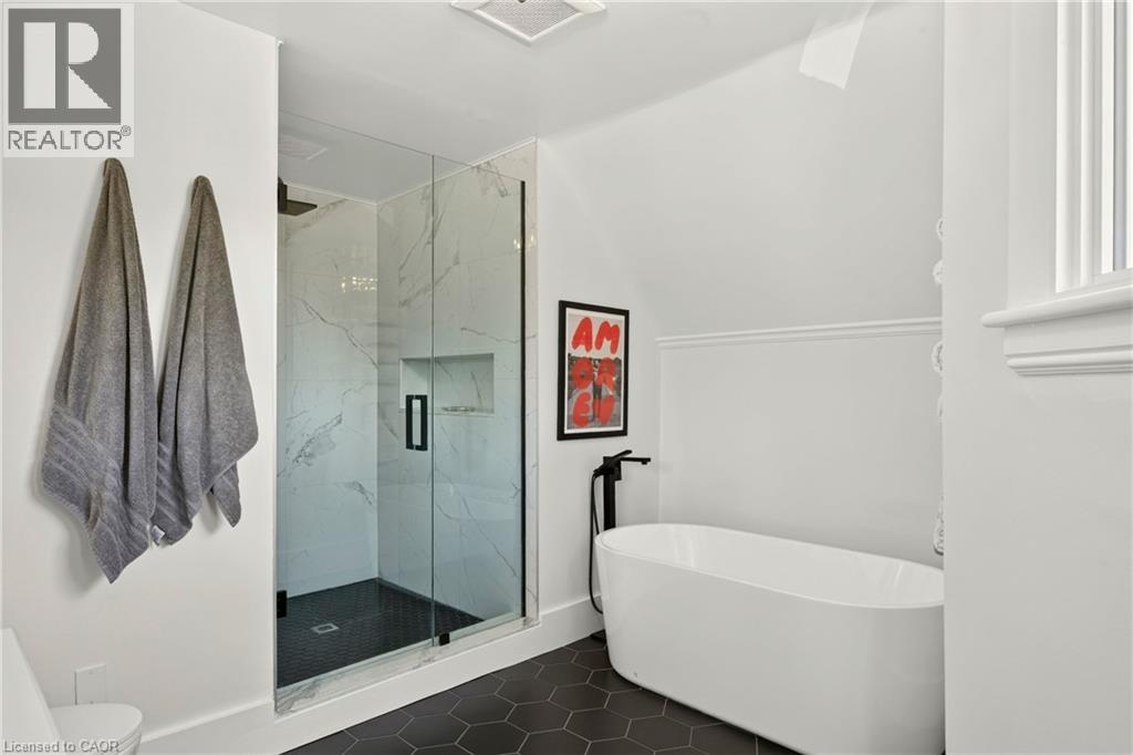 104 Gibson Street, Grimsby, Ontario  L3M 1G9 - Photo 30 - 40842024