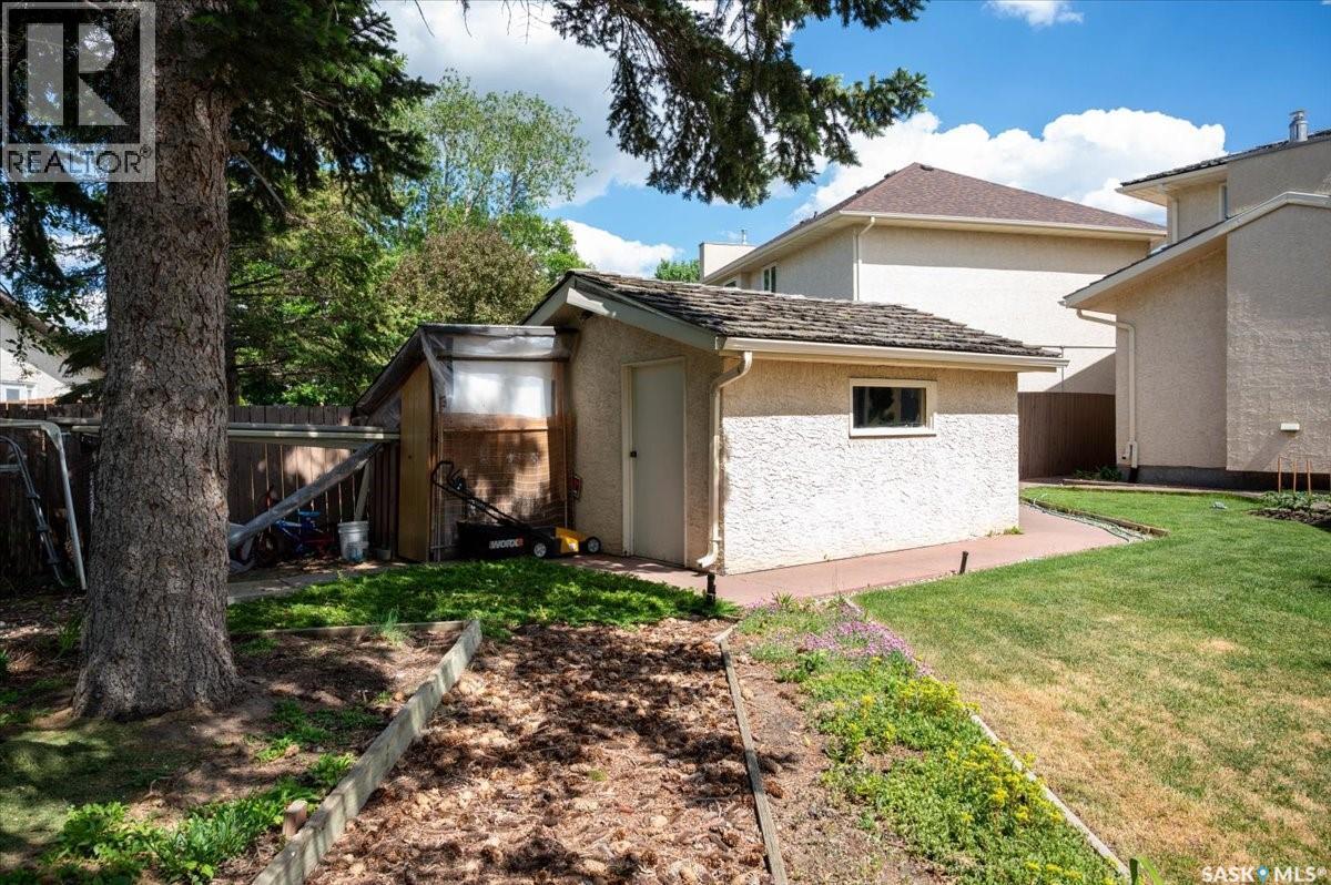 3426 Foster Bay, Regina, Saskatchewan  S4S 7C1 - Photo 53 - SK040353