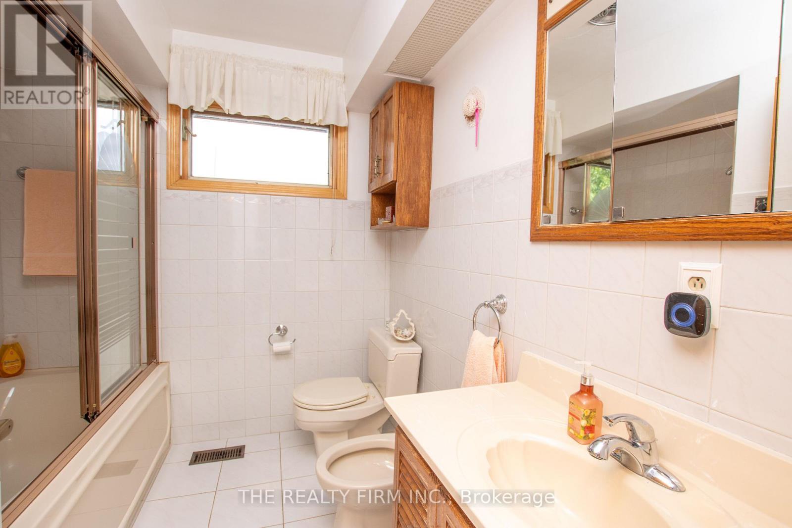 287 Panorama Crescent, London South, Ontario  N5Z 3H2 - Photo 10 - X13478972