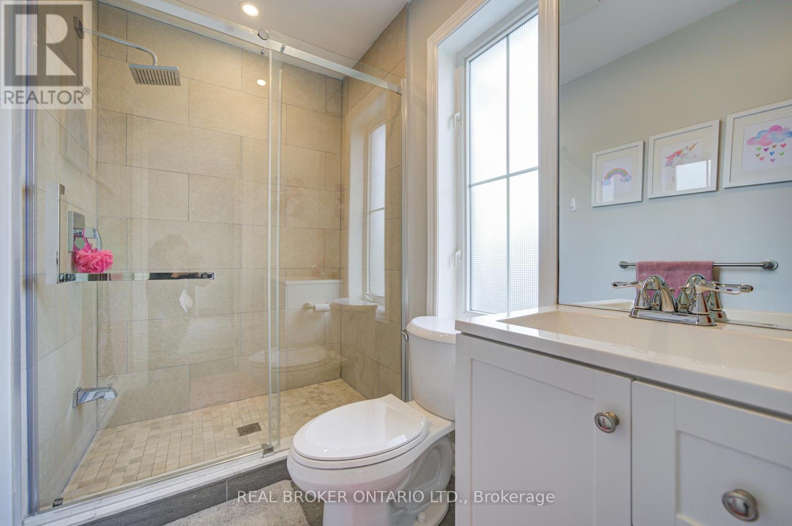 21 Mynden Way, Newmarket, Ontario  L3X 3A7 - Photo 23 - N13159768