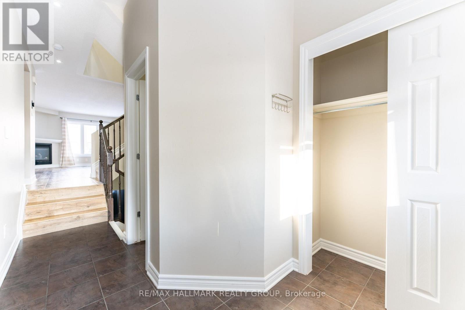 155 Calvington Avenue, Ottawa, Ontario  K2T 0H8 - Photo 5 - X13479040