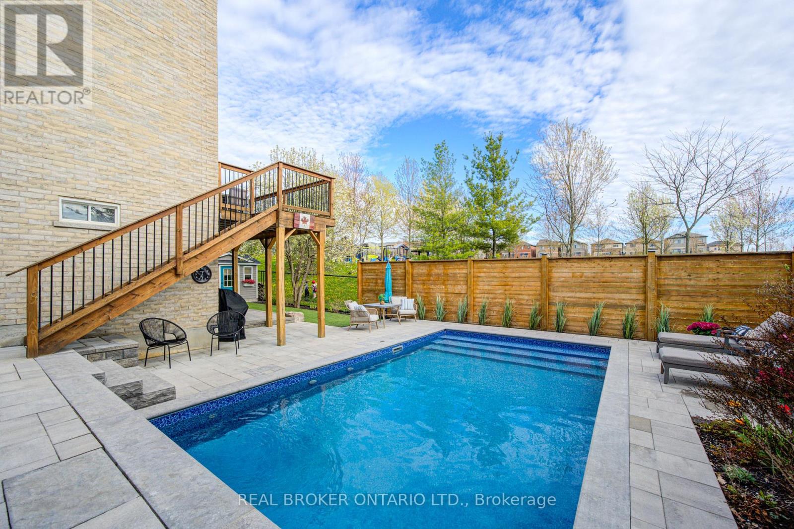 21 MYNDEN WAY, Newmarket, Ontario