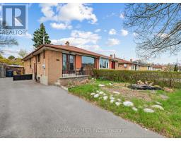 126 LANGDEN AVENUE, Toronto, Ontario
