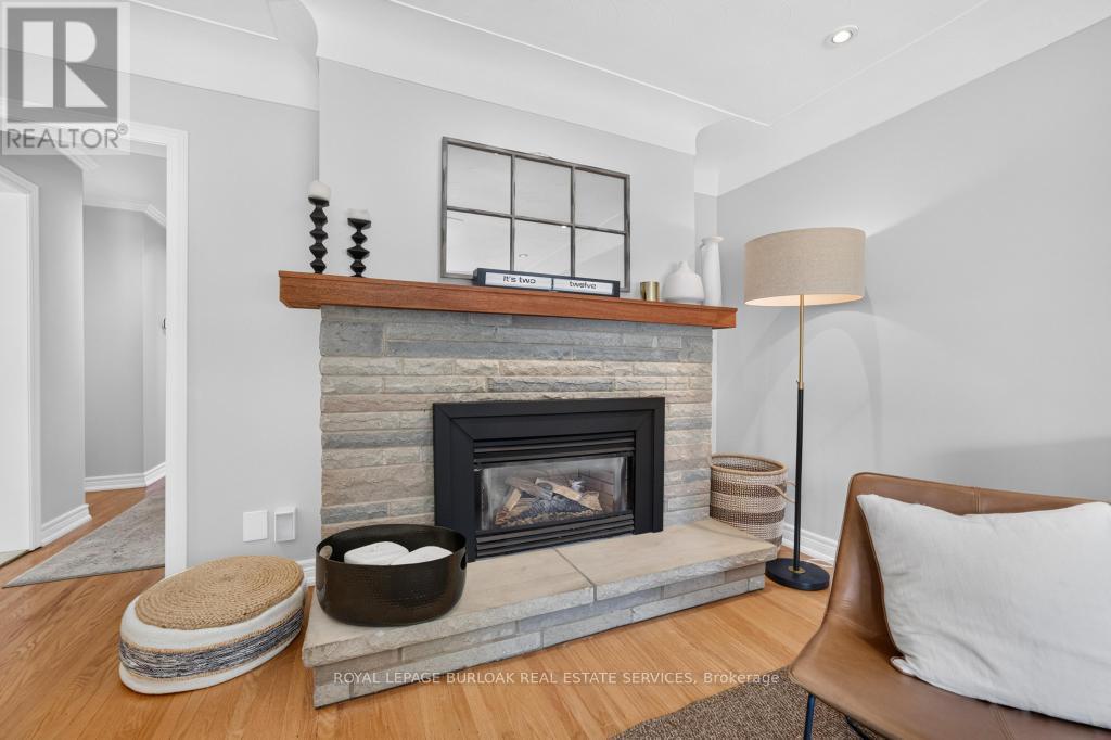 2209 Caroline Street, Burlington, Ontario  L7R 1M4 - Photo 15 - W13478794