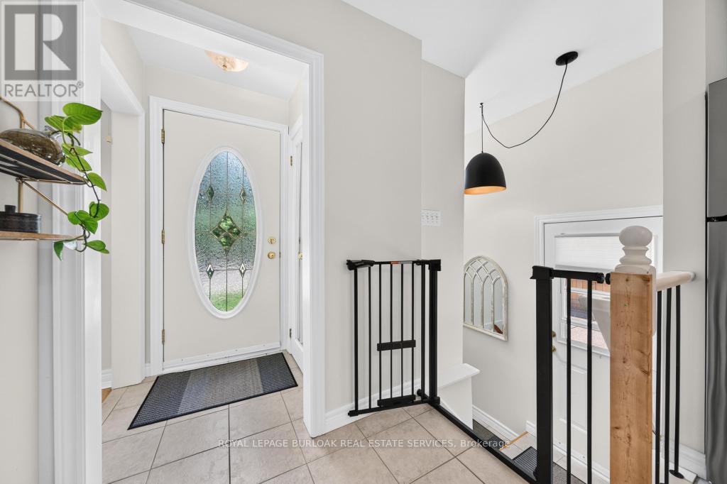 2209 Caroline Street, Burlington, Ontario  L7R 1M4 - Photo 7 - W13478794