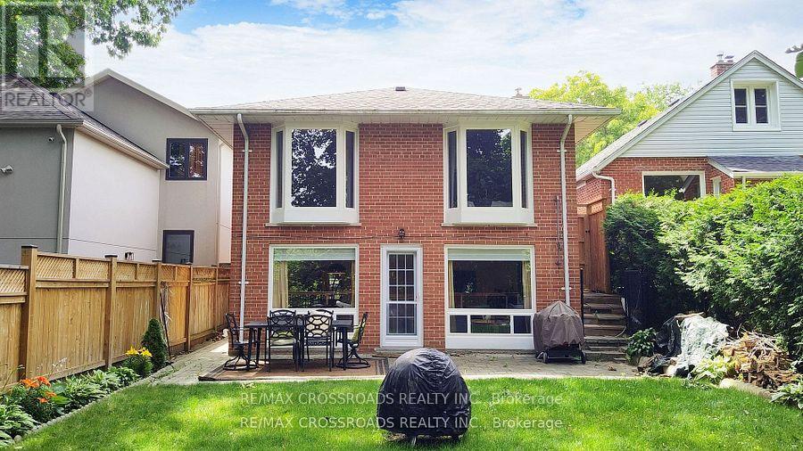 12a Delroy Drive, Toronto, Ontario  M8Y 1M7 - Photo 33 - W13478856