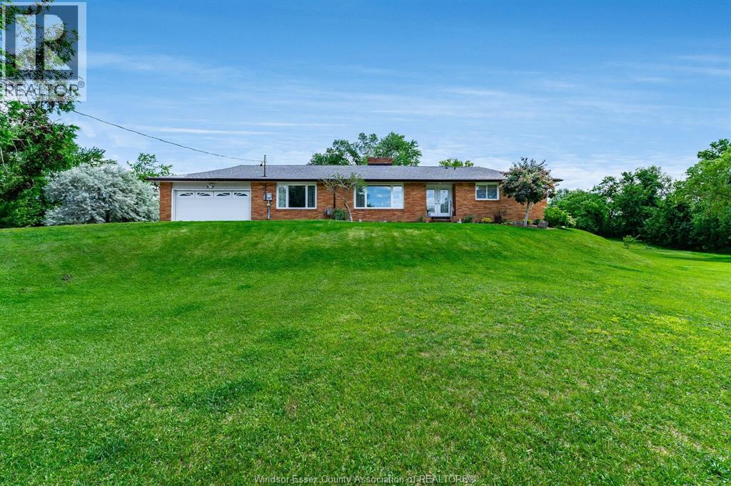 1235 Gesto Sideroad, Essex, Ontario  N8M 2X6 - Photo 34 - 26014933