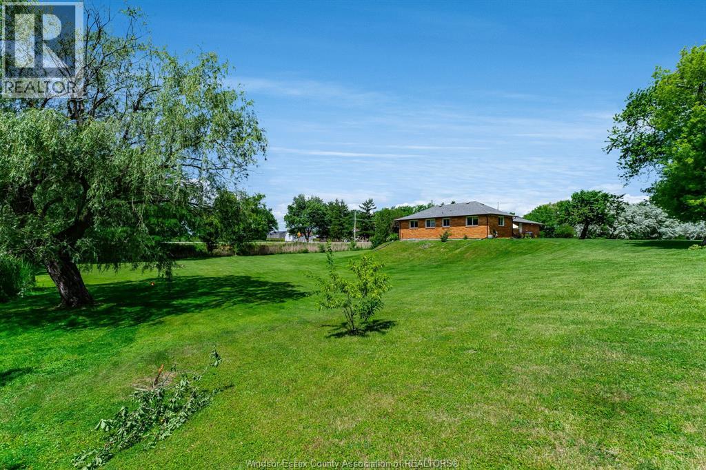 1235 Gesto Sideroad, Essex, Ontario  N8M 2X6 - Photo 37 - 26014933