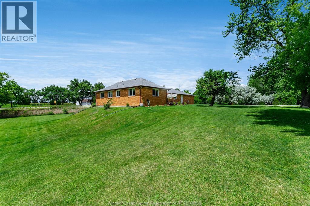 1235 Gesto Sideroad, Essex, Ontario  N8M 2X6 - Photo 39 - 26014933