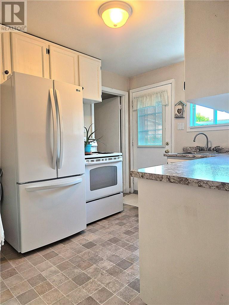 1705 Gemmel Street, Greater Sudbury, Ontario  P3A 1H5 - Photo 4 - 2128751