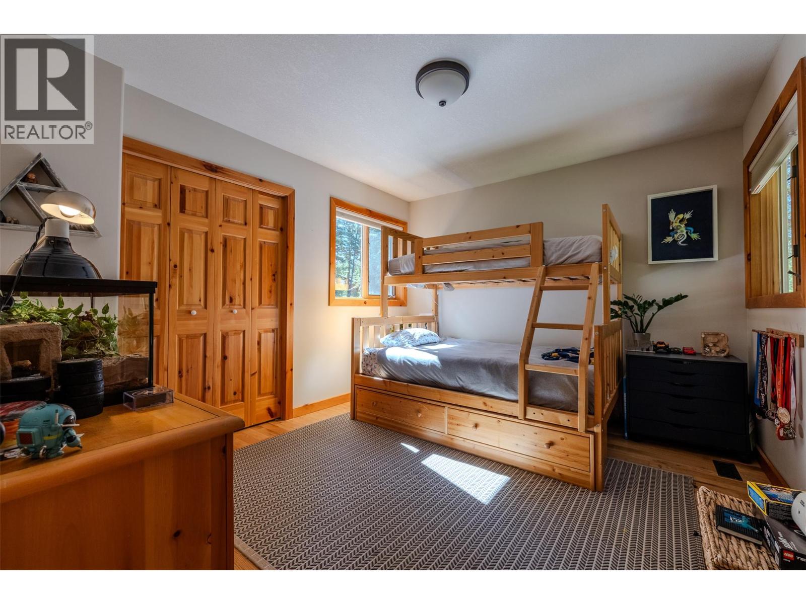 2851 Rosen Heights Road, Jaffray, British Columbia  V0B 1T0 - Photo 17 - 10382017