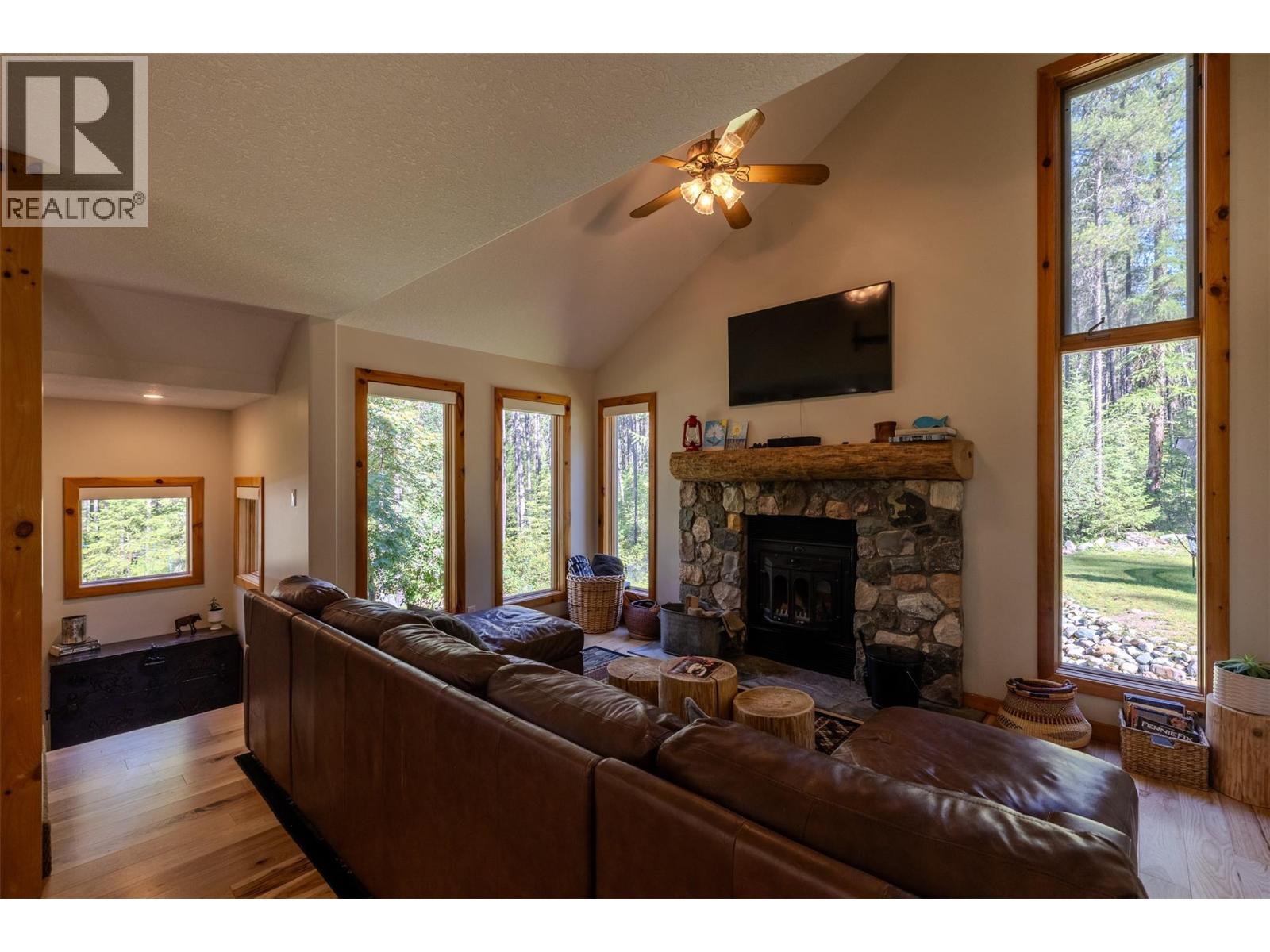 2851 Rosen Heights Road, Jaffray, British Columbia  V0B 1T0 - Photo 13 - 10382017