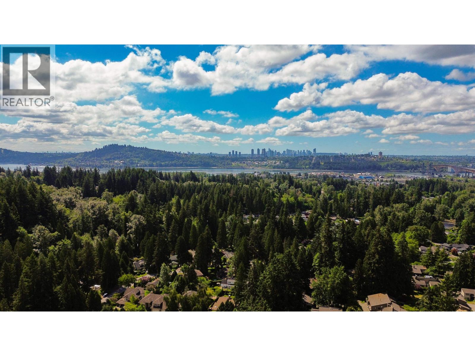 1139 Heritage Boulevard, North Vancouver, British Columbia V7J 3G8 - Photo 39 - R3138825