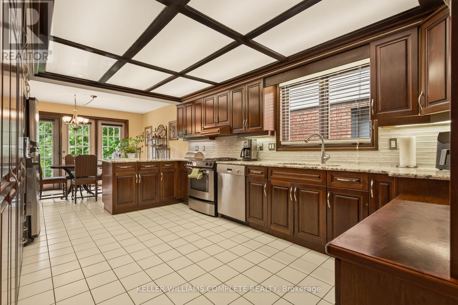 20 Tamwood Court, Hamilton, Ontario  L8J 2L2 - Photo 15 - X13478526