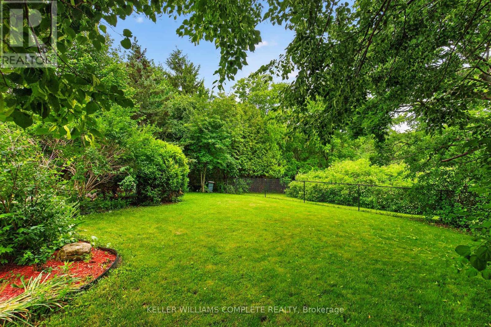 20 Tamwood Court, Hamilton, Ontario  L8J 2L2 - Photo 41 - X13478526