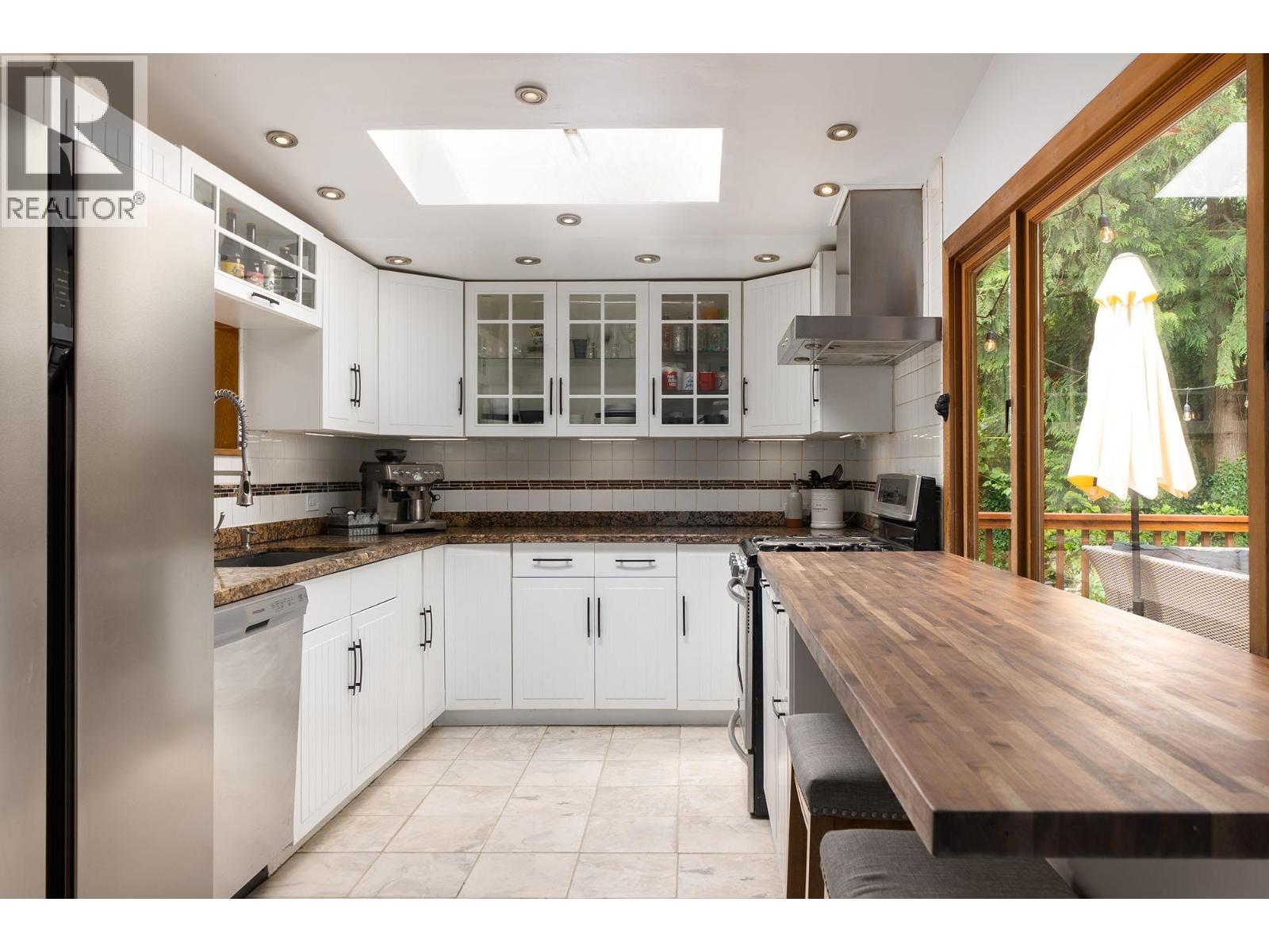 1222 Miller Road, Bowen Island, British Columbia  V0N 1G1 - Photo 19 - R3138832