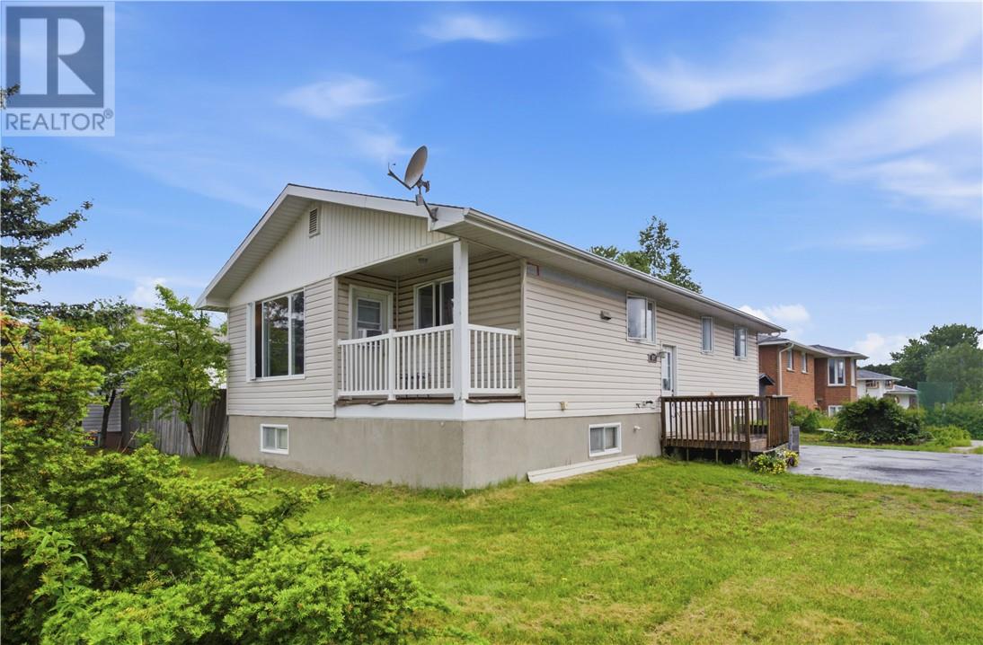 3007 Marie Avenue, Val Caron, Ontario  P3N 1C2 - Photo 1 - 2128713